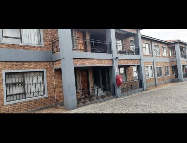 2 BEDROOM FLAT FOR SALE IN BERGSIG